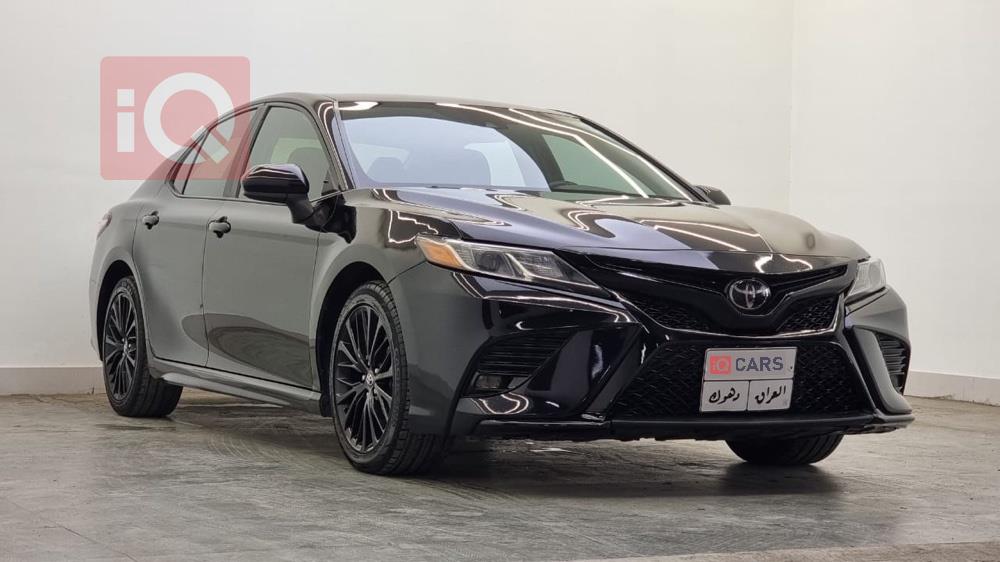 تۆیۆتا کامری